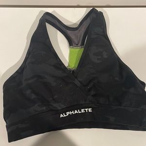 Alphalete sports bra